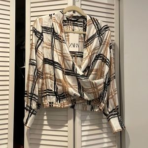 Zara Blouse size Medium. NWT